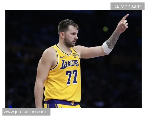 东契奇盛赞艾顿下半场表现称其对球队至关重要